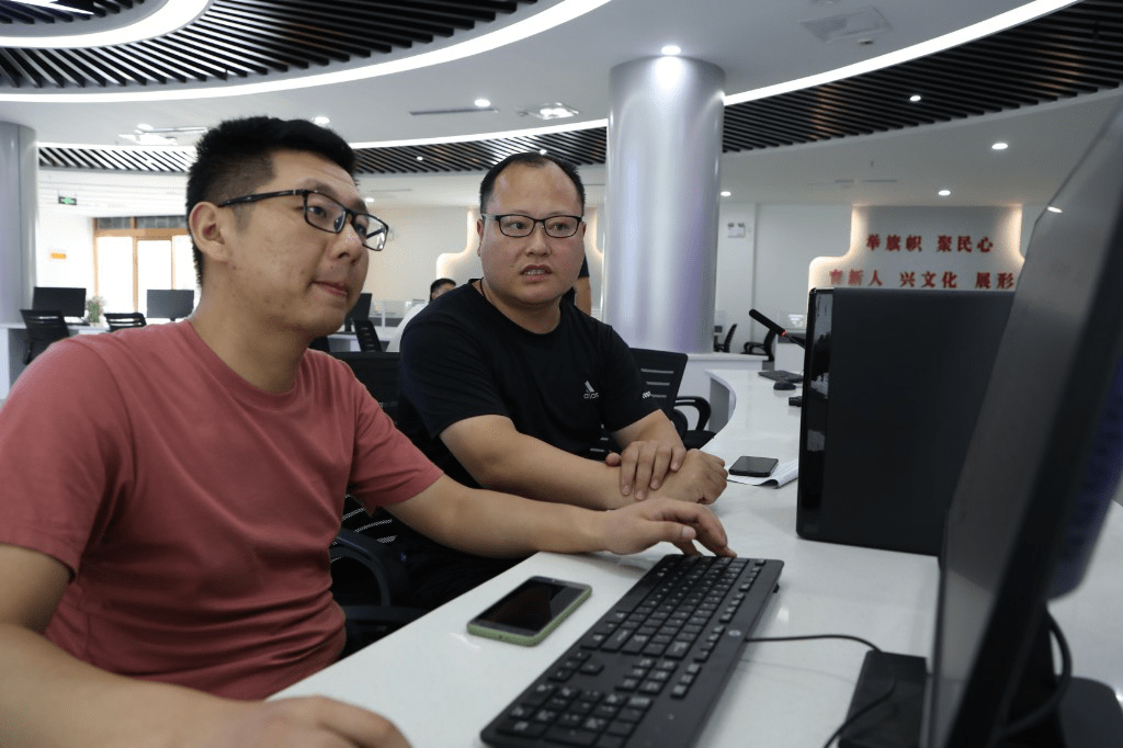 柘城融媒体中心:同心向“融” “融”荣与共_星空app官方网页(图6)
柘城融媒体中心:同心向“融” “融”荣与共_星空app官方网页(图6)